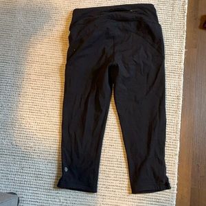 Lululemon cropped leggings! Midrise